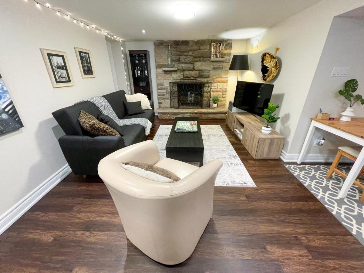 Spacious & Renovated 1Bd Suite W/Parking Toronto Exterior photo